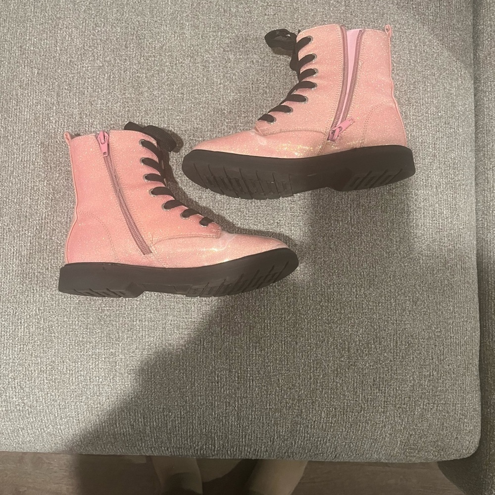 There Abouts Girls Pink Glittery Pink Shimmery boots with side zipper! Size 2M. - Picture 16 of 16